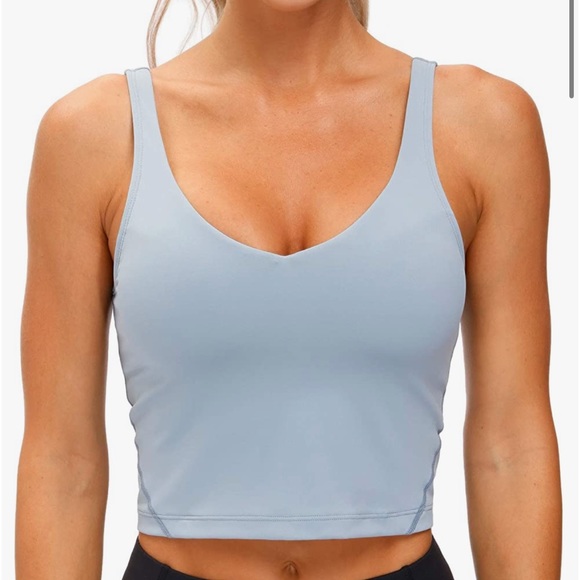 Workout top - Picture 1 of 1